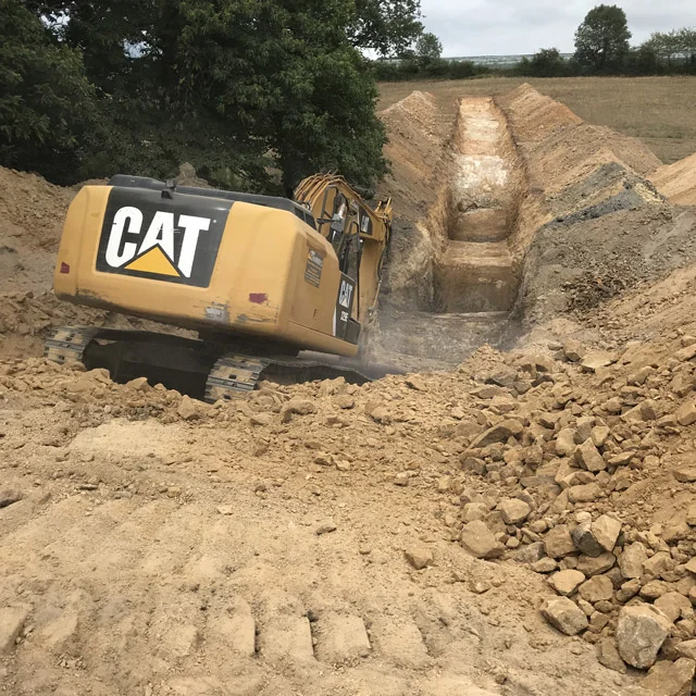 Tranchée travaux publics en Vendée